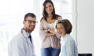 Dia do Médico: 5 vantagens em ter um médico na família