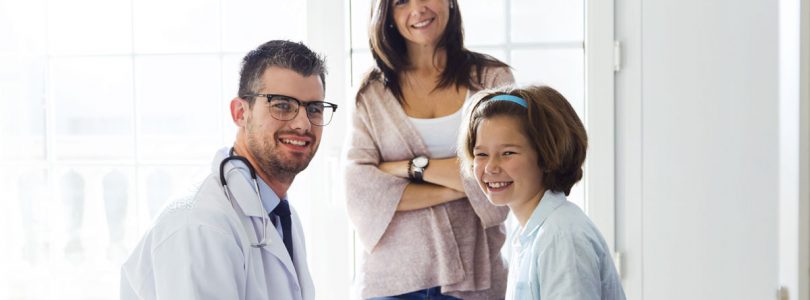 Dia do Médico: 5 vantagens em ter um médico na família